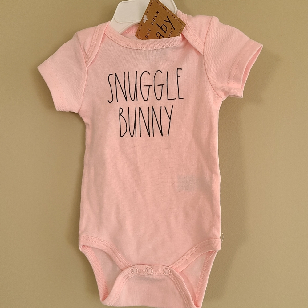 NWT Light pink "SNUGGLE BUNNY" short sleeved onesie/bodysuit.